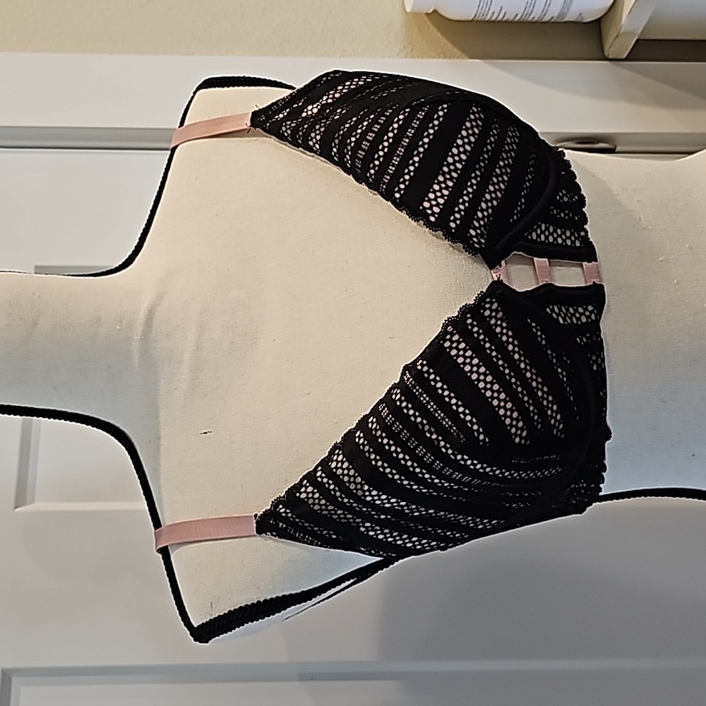 Very Sexy Victoria's Secret 32DD Bra